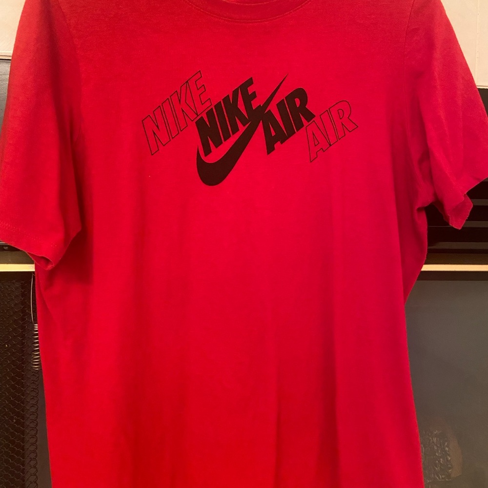 Juniors red Large Nike t-shirt